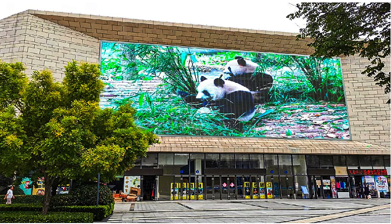 華邦瀛LED格柵屏，賦能商業(yè)廣告價(jià)值最大化